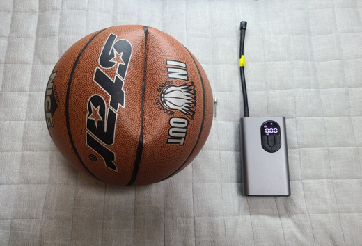 Baseus Inflator Pump: Teste de inflação de bola de basquete